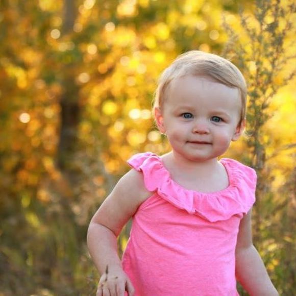 Meet your Posher, Nicole - Picture 1 of 1